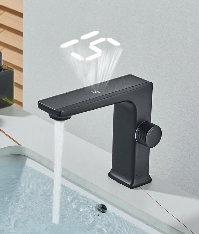 Smart Digital Basin Mixer – Temperature Display