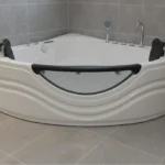 Luxury Corner Jacuzzi
